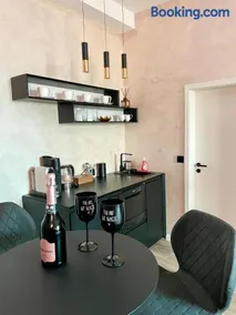 Aura Apartment und Spa Oberhausen - Image 1