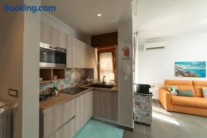Portarotese apartment with terrace - Image 2
