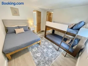 Beachfront 4 BR Spacious House! [Coastal Haven] - Image 2