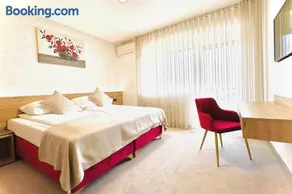 Medirooms Apartments - Image 5