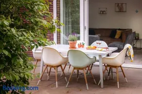 Grove Den I Heerlijk vakantiehuis met bosrijke tuin - Image 3