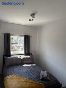 Valeries House 4 Bed 2 Bath close to beach - Image 4