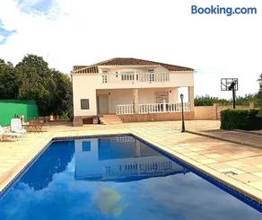 La Villa Blanca - Image 1