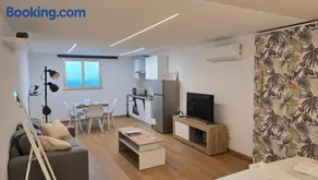 Tiny House - Image 1