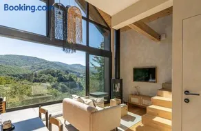 Fauna Retreat Design-Led Cabin - Image 3