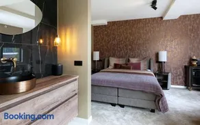 Myko Boutique BenB - Image 2