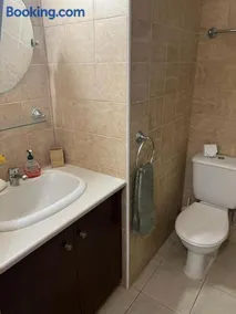 Palm Villa 3 bedrooms - Sleeps 6 - Image 2