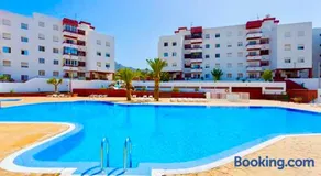 SEA-VIEW APARTMENT WITH a TENNIS COURT - Image 2