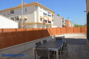 Beautiful house at Daimus Beach - Image 4