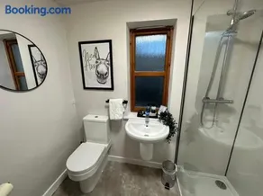 Central 3 bedroom house - Balmoral Road Portree - Image 3
