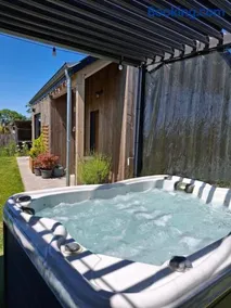 Chalet charme et bien-être Jacuzzi et nature près de Durbuy - Image 1