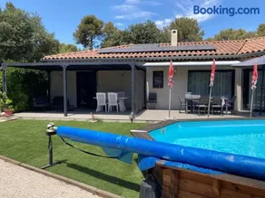 Chambre d'hôte, SdB & accès privé, piscine et jardin partagés - Image 1
