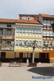 Crisol Plaza - Image 1