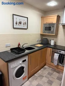 Cosy Apartment in Durham, close to Durham university, Durham Cathedral, and Durham Hospital - Image 2