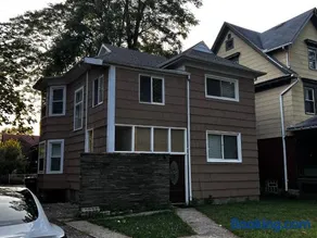 Grand Bella Niagara 5BR 2BATH Close to Falls - Image 2