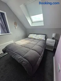 Guest House - Image 2
