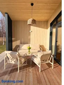 Nordic Zen Beach House - Image 4
