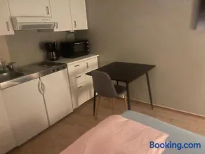 Charming apartment inn - Image 1