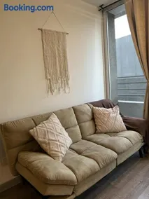 Apartamento en Santiago Central, con opción de solicitar almuerzos diarios y por mas de 28 días, tienes tu botella de vino Chileno GRATIS - Image 5