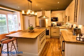 Little Hayes, Lyndhurst - Image 5