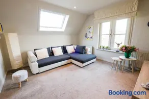SHAMBALLA logies nieuw en zeer verzorgd appartement met voortuin en terras - Image 5