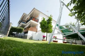 Gramatiki House - Image 1