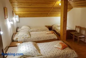 Rooms with shared kitchen Zver, great for hikers - Image 2