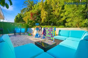 L - Spacious Family Escape - 7BR, Sleeps 26, 3700sqft - Private Patio - Games & Grill - Free Parking - FIFA World Cup SoFi - Image 2