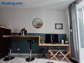 Beau studio avec balcon - Image 2