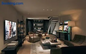 ZVilla-Luxury Heritage Loft with Multiple Beds-Yuyuan Road - Image 3