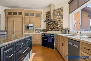5 Acre Villa Retreat with Vineyard Pool Spa & Amazing Views of Sonoma County - Image 3