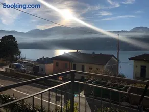 In centro Ca' Leandro Vista lago - Image 1