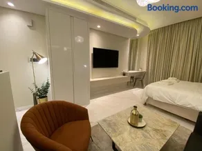 Bahrain bay studio - Image 3