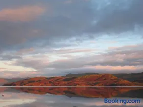 Auchgoyle Bay Cottage - Image 2