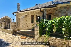 Astris Traditional Private Villa - Image 2