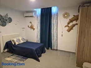 Triplex Adosado de cuatro dormitorios de esencia marítima a 2 minutos de la playa! - Image 4