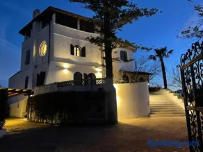 John Sea Suites - Image 2