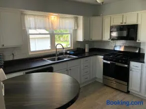 Suite 39 North - Image 2