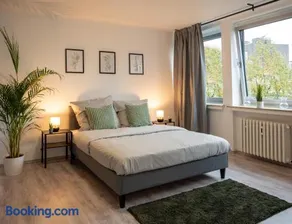 Stilvolles Apartment im Essener Stadtkern mit Parkplatz - Image 2