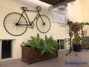 B&B BellaVista Bike Stop - Image 1