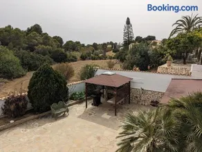 Benissa Villa with Pool - Image 3