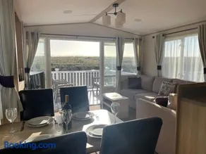 74 Bayside Cove Pevensey Bay Holiday Park - Image 4