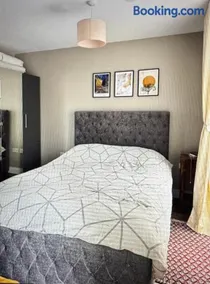 Lovely and comfortable flat in Chelsea. - Image 2