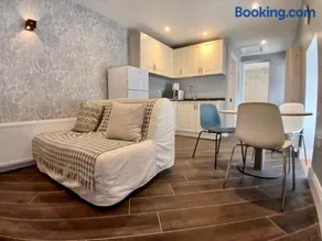 Castle Mill Cottages - Image 1
