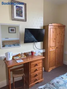 Brafferton guest house - Image 3
