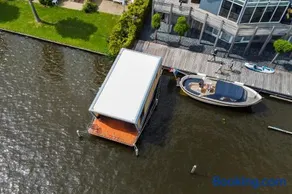 Luxe Houseboat Skoft - Image 1