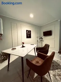 Gruia Garden Apartments - Image 1