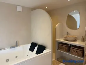 Le cocon d'en bas - appartement balnéo, clim et parking privé - Image 4