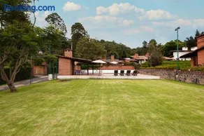 Incredible Property with Huge Garden and Pool! - Image 1