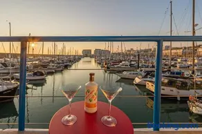 Harbour Hideaway - Free Parking - Image 5